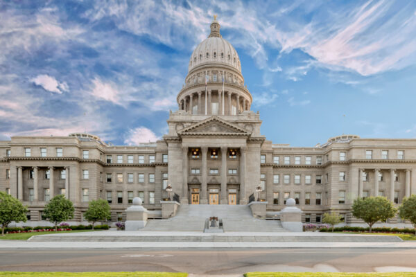 Exterior view of the front of the Idaho Capitol building