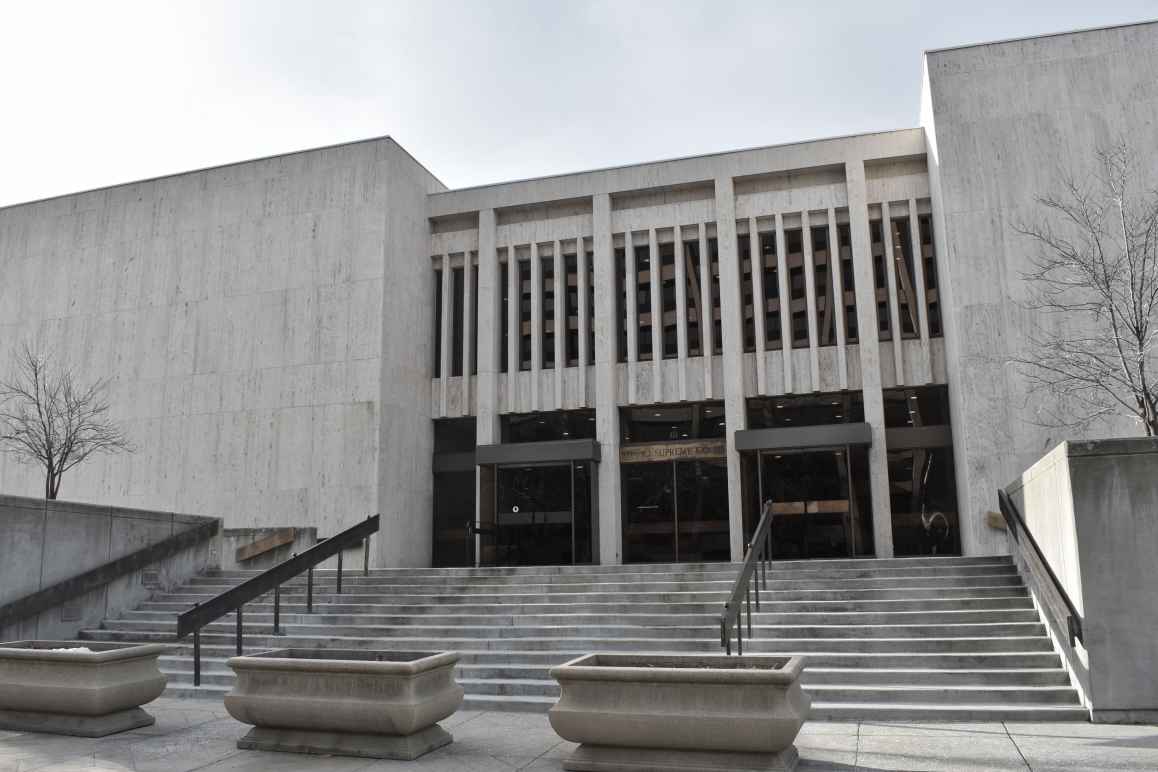 Front exterior of the Idaho Supreme Court and Court of Appeals building